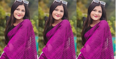 Cute Tiktoker Babe Masturbating Riding On Bottle