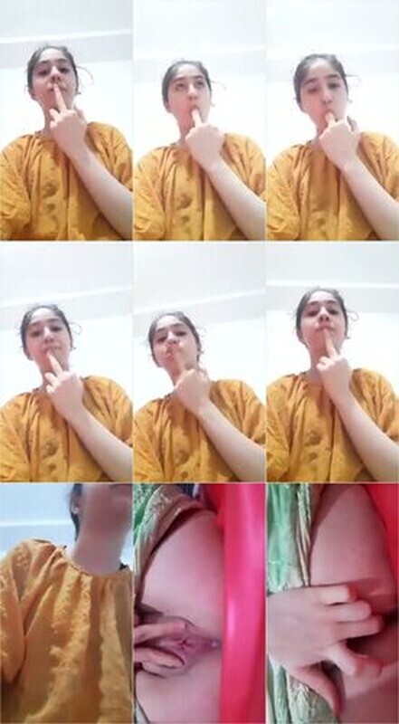 Desi Girl Showing Her Pussy