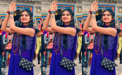 Extremely Cute Instagram Influencer Full NUDE with Face Pressing her Boobs Rubbing Shaved Pink Pussy