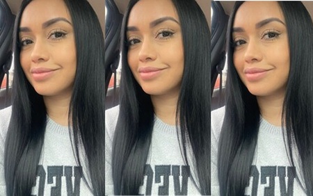 Hot Girlfriend Yasmin Showing Nude Pic’s & Video’s