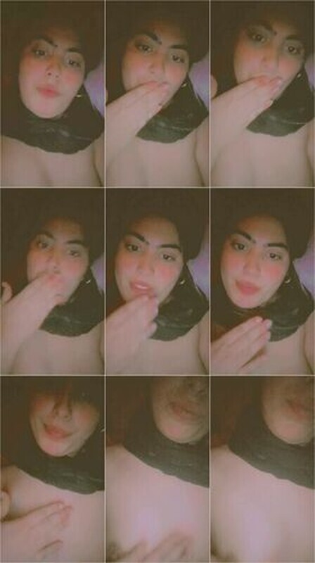 Pakistani Milf Showing