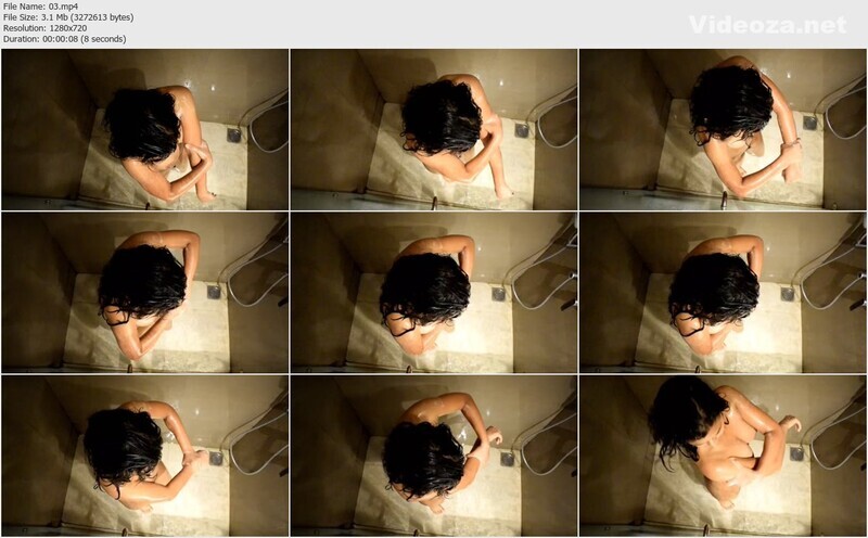 Sexy Girl Bathing Secretly Captured