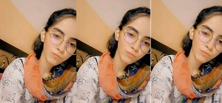 BEAUTIFUL CHASMISH GIRL SHOWING PERKY ROUND BOOBS