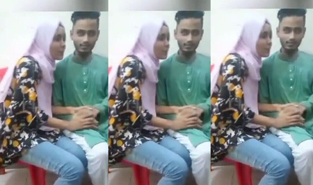 Hijabi Girl Nude Captured Giving Blowjob