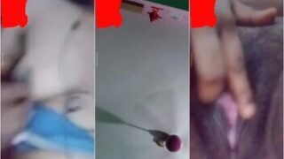 Horny Wife Showing Fingering