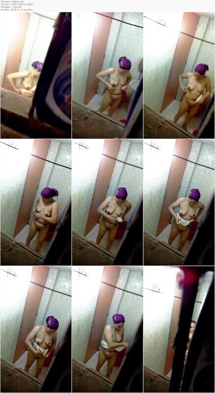 Married Bhabhi Bathing Secretly Captured