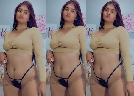 Sexy Horny Girl Nude Showing Masturbating Fucked by her Bestie