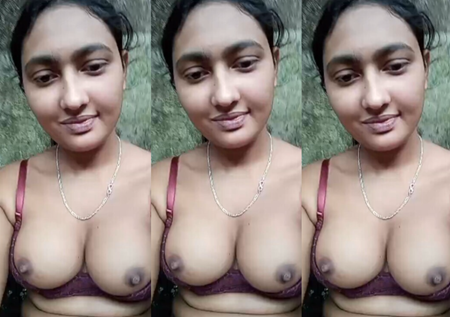 Beautiful Horny Girl Outdoor Fully Nude Fingering