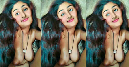 Beautiful Pakistani Girl Nude Captured Giving Blowjob Fucking With Boyfriend Moaning Hindi Talking