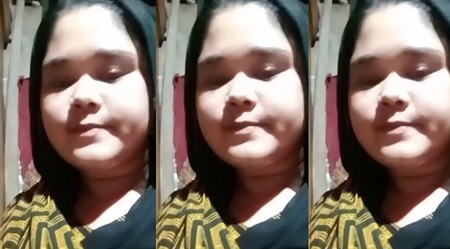 Chubby Wife Showing Lover