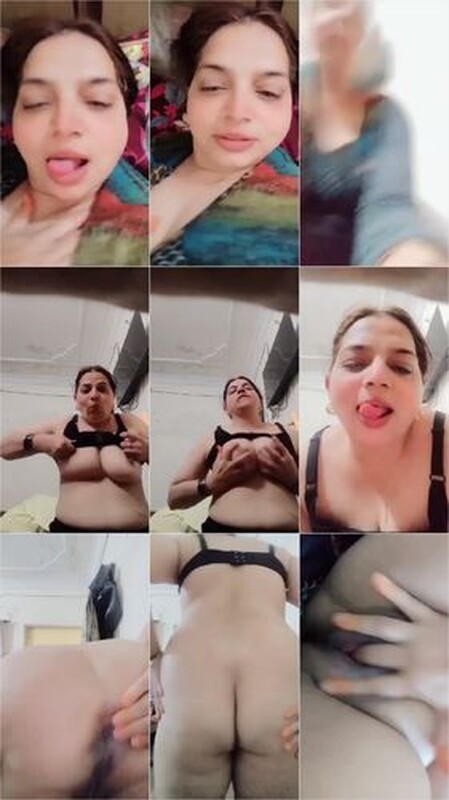 Desi Milf Showing Her Boobs Pussy Fingering