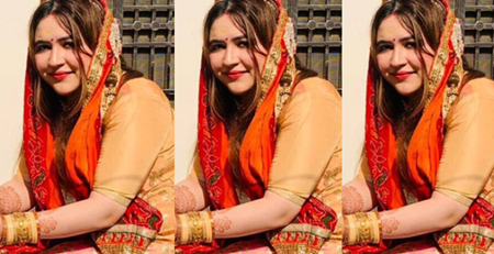 Hot Married Wife Nude Showing