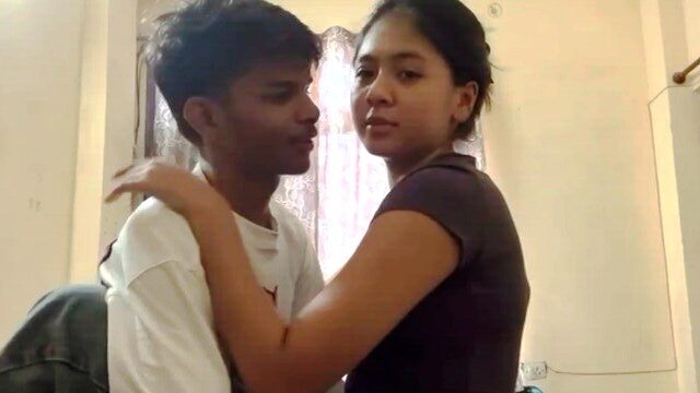 Slim Indian Babe Giving Deepthroat Blowjob Painful Fucking With Boyfriend Loud Moaning Screaming Hindi Talking