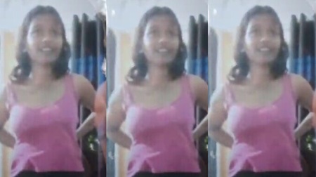 Mallu Young Girl Showing To Lover Another Friend Recording Talking