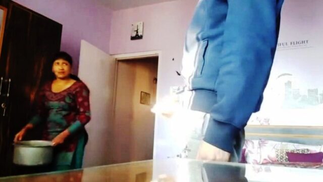 Bachelor College Boy Masturbating in Front of her Maid And She Giving Smile