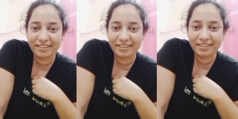 Beautiful Milf Showing Her Asshole Fingering Masturbating