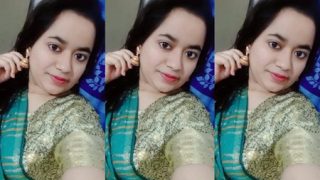 Big Ass Hijabi Girl Showing Asshole Fingering