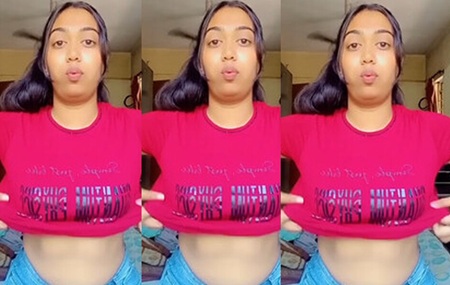 Curvy Figure Girl Nude Showing For Boyfriend