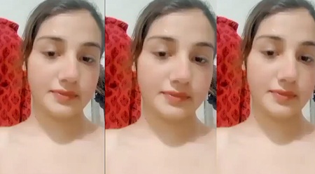 Cute Babe Showing For Boyfriend