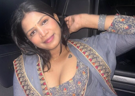 Hot insta Influencer Nude Showing