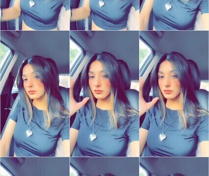 Sexy Slim Figure Girl Showing Fucking