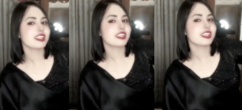 Slim Girl Showing Ass