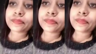 Big Boobs Horny Wife Showing Fingering