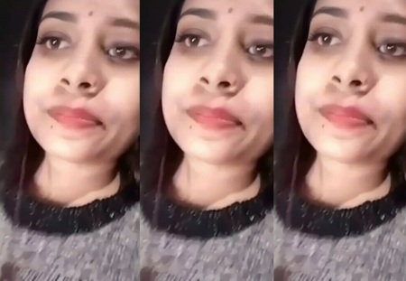 Big Boobs Horny Wife Showing Fingering