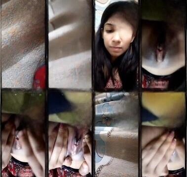 Slim Girl Showing Her Pussy