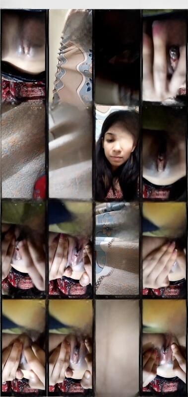 Slim Girl Showing Her Pussy