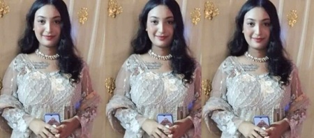 Sexy Wife Showing Asshole Giving Blowjob Hard Fucking Moaning