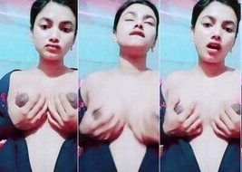 Bangladeshi Young Girl Showing Fingering