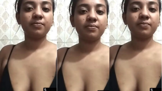 Cheater Bhabhi Showing For Lover