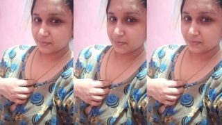 Cheater Tamil Aunty Affair Showing Lover