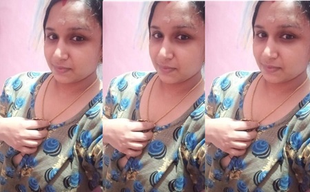 Cheater Tamil Aunty Affair Showing Lover