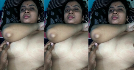 Desi Bhabhi Nude Captured By Lover