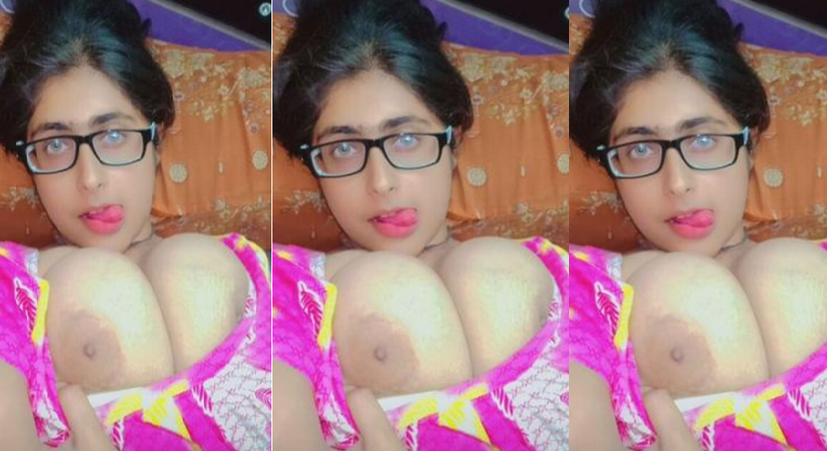 Glasses Big Boobs Bengali Girl Showing Her Boobs Pussy Nude Pic’s & Video’s