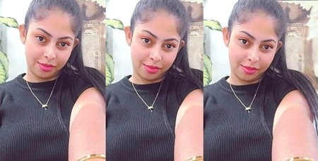 Lankan Horny Girl Showing Pressing Boobs Fingering