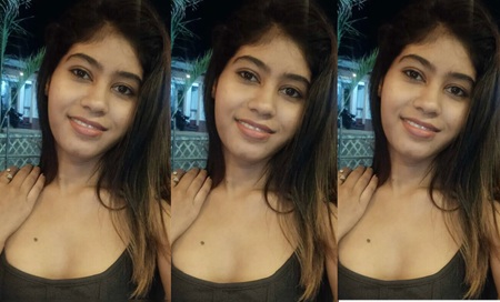 Punjabi Young Girl Showing On Video Call