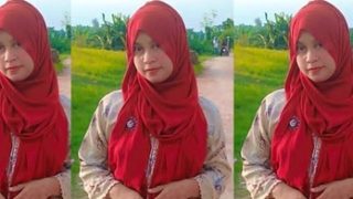 Shy Girl Showing Her Pussy Under Blanket On Video Call