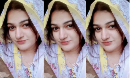 Beautiful Girl Showing For Boyfriend In Midnight