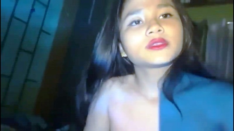 Beautiful Girl Teasing Saying Fuck Me Daddy