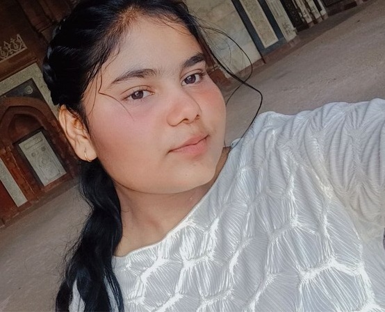 Cute Babe Giving Blowjob Hard Doggy Style Fucking