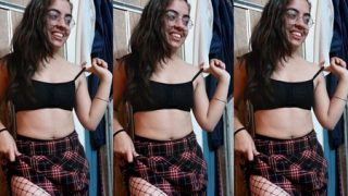 Indian Sexy Horny Babe Giving Blowjob Fucking Nude