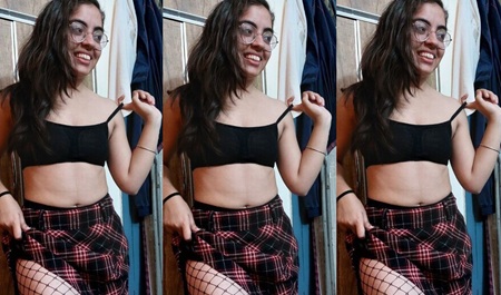 Indian Sexy Horny Babe Giving Blowjob Fucking Nude