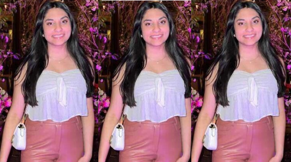 Sexy Girl Sucking Boyfriend Dick