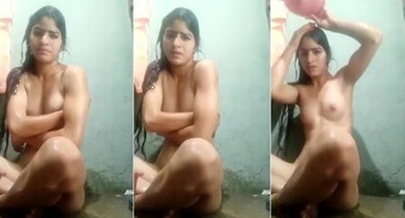 Skinny Girl Fully Nude Bathing