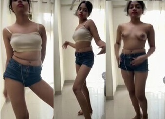 Slim Girl Nude Dance Fingering Her Pussy Giving Blowjob Hard Fucking With Boyfriend Moaning