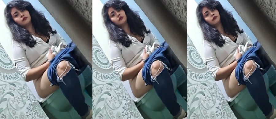 Sister Nude Secretly Captured By Brother