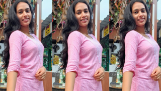 BEAUTIFUL CUTE SLIM YOUNG BENGALI GF SQUEEZING PERKY ROUND BOOBS & FINGERING PINK HAIRY PUSSY